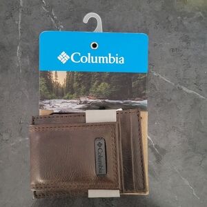 COLUMBIA Men's BROWN Leather RFID Slim Wallet Magnetic Closure NEW